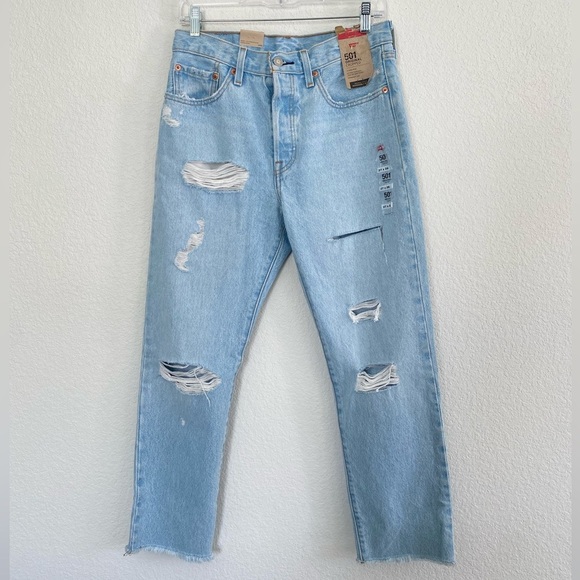 Levi's 501 Cropped Jean High Rise Straight Leg Distressed Light Wash Sz 27 x 26 - Picture 3 of 9